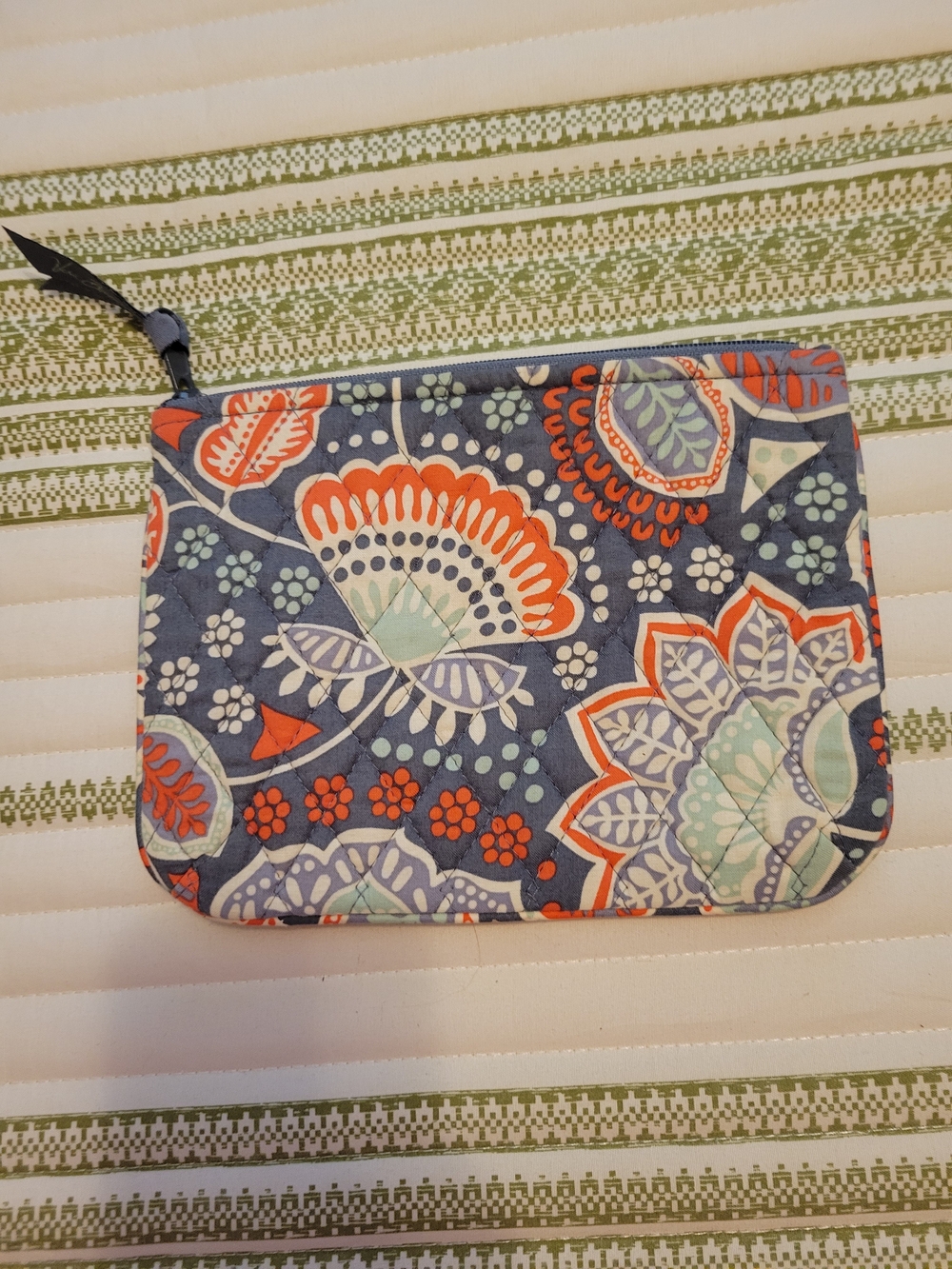Vera Bradley Nomadic Floral Travel Set - Picture 2 of 11